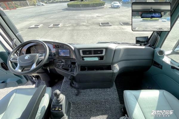 實力比肩進口MAN，實拍國內重卡傑出代表之羅曼威爾德越野房車