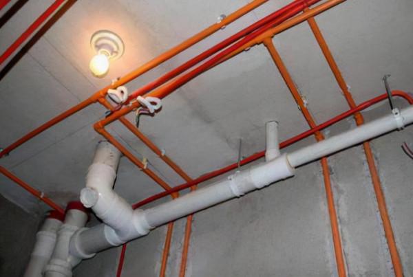 越來越多人不把電線埋地裡了，懂行人都這樣裝，維修簡單多了