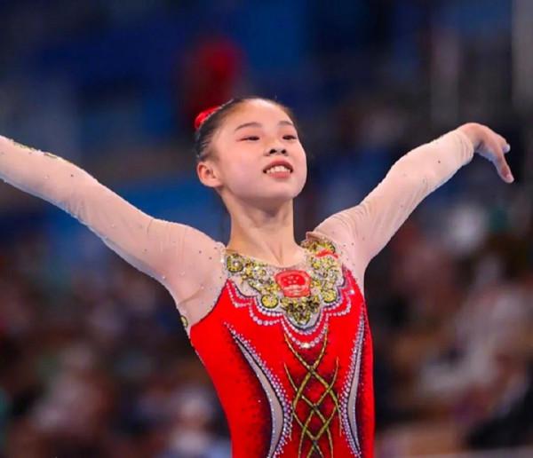 太可愛啦！管晨辰全運會訓練再現袋鼠搖