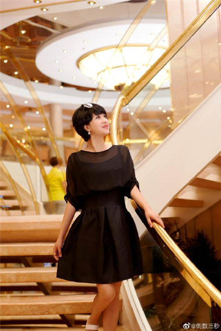 主持人吳潔病逝,今年已有7位明星因癌症離世,最年輕31歲 主持人吳潔病逝,今年已有7位明星因癌症離世,最年輕31歲