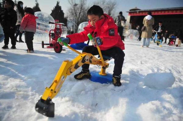 元旦假期滑雪忙，成遊客出遊首選