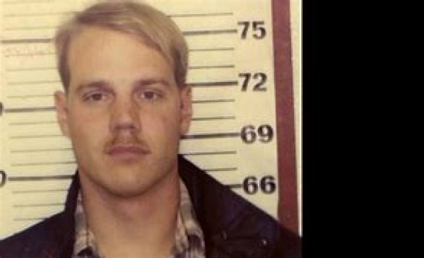 1985年美國母女三人被姦殺,兇手之後成戰鬥英雄,25年後被判死刑 1985年美國母女三人被姦殺,兇手之後成戰鬥英雄,25年後被判死刑