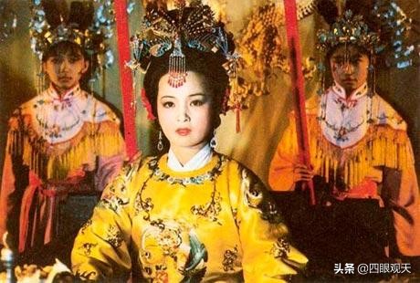 冷眼看紅樓：一個小禮物顯示，賈元春清虛觀打醮，是因為她懷孕了