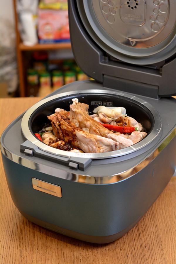 這鍋滷味太香了,1小時出鍋,讓人饞得流口水,自己做經濟實惠 這鍋滷味太香了,1小時出鍋,讓人饞得流口水,自己做經濟實惠