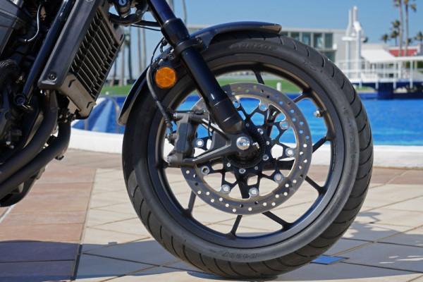 本田REBEL1100摩托車即優雅又動感的性感