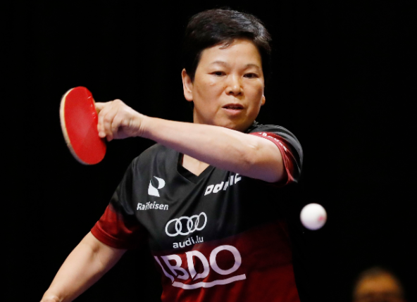 大爆冷！女單4號種子第二輪被淘汰，58歲世界冠軍苦戰險勝過關