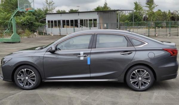 新款長安銳程CC實車圖曝光 動力搭載1.5T引擎 新款長安銳程CC實車圖曝光 動力搭載1.5T引擎