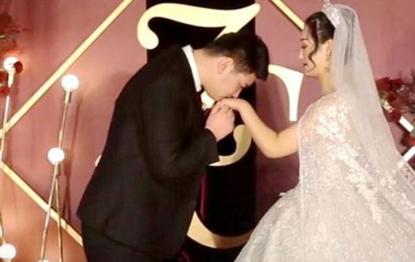 同樣是離婚,為什麼陳亞男朱小偉離婚比李湘王嶽倫離婚還火? 同樣是離婚,為什麼陳亞男朱小偉離婚比李湘王嶽倫離婚還火?