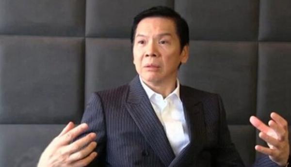 47年前，李小龍慘死在丁佩的床上，背後的原因不止猝死那麼簡單