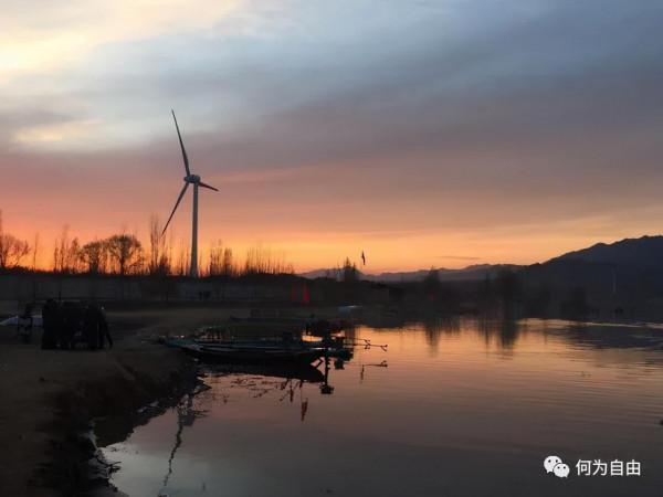 水淨沙黃霞滿天-官廳水庫&amp;彰縣影視城2日遊