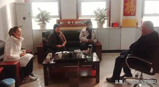 華文傳媒：人勤春來早 三重大禮助農企