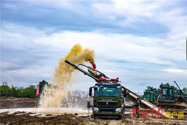 多款國產高科技裝備“豪橫”亮相武警大型工程機械比武場