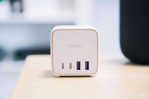 小巧不佔地,插座的再進化:自帶USB快充的綠聯30W/65W智充魔盒 小巧不佔地,插座的再進化:自帶USB快充的綠聯30W/65W智充魔盒