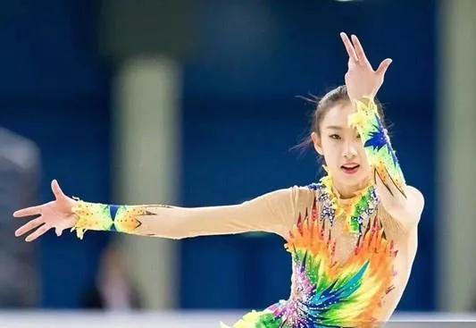 美貌與才華並存陳虹伊