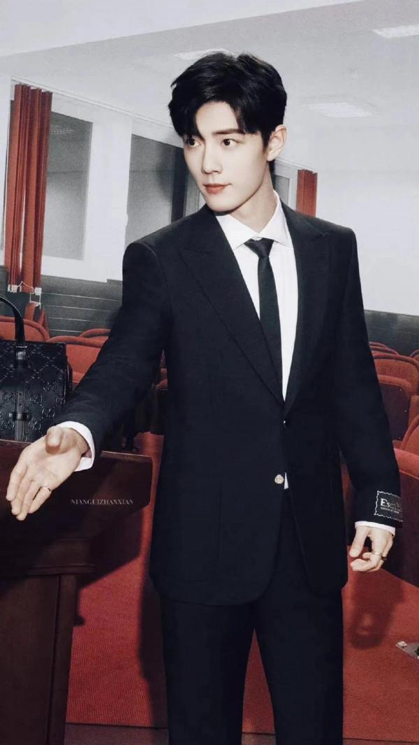 今天被一條狗狗治癒了不開心