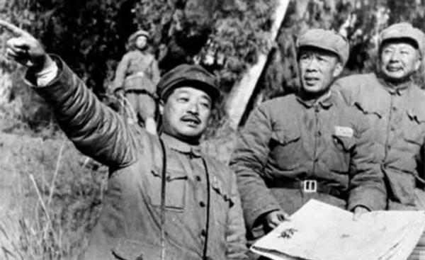 會昌戰役:陳賡受傷裝死,黃埔同學假裝沒發現,踢了他一腳後就走 會昌戰役:陳賡受傷裝死,黃埔同學假裝沒發現,踢了他一腳後就走