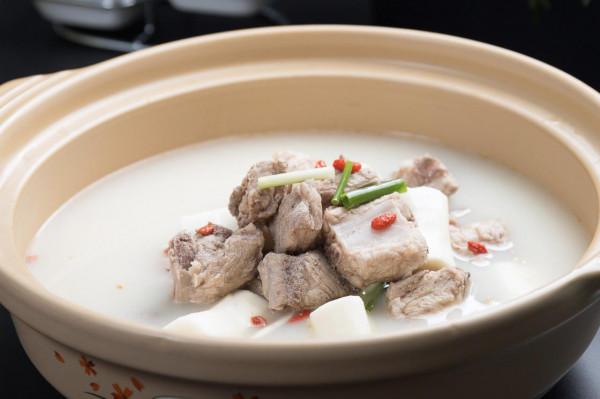 壞輔食標準出爐:過鹹、甜、油、酸硬皆上榜,導致娃積食長不高 壞輔食標準出爐:過鹹、甜、油、酸硬皆上榜,導致娃積食長不高