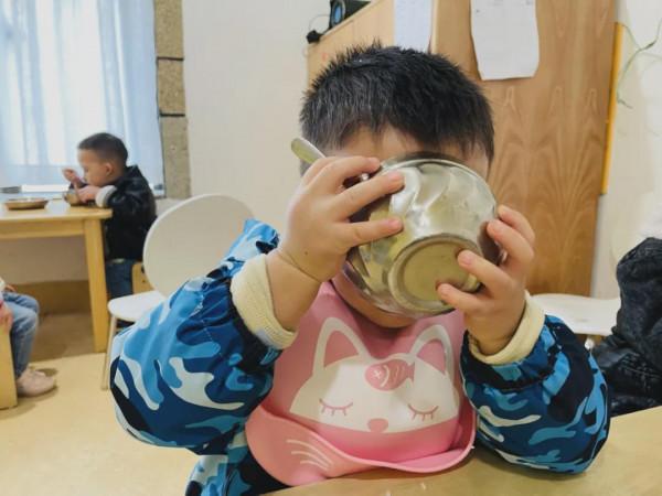 在柏林陽光幼兒園,食材須過五關斬六將 在柏林陽光幼兒園,食材須過五關斬六將