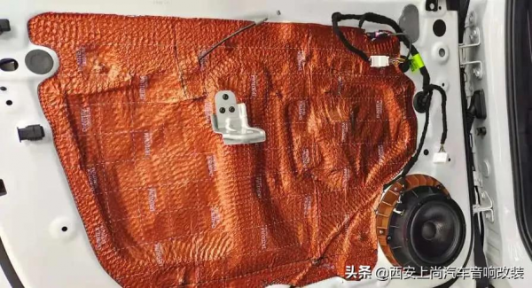 貴族之音讓純電動車王者歸來，蔚來ES8無損升級德國RS貴族音響