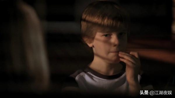 灰色陰影：9歲哥哥殺害7歲弟弟，警官幫父母包庇，誰知真相更殘忍