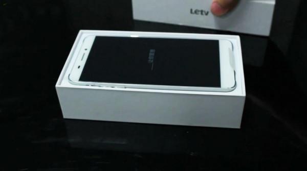 無邊框手機開拓者，體驗這款6年前的樂視一代，最初的全面屏產品