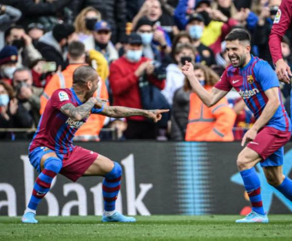 都過來叫二爺！21世紀後衛創造進球榜：阿爾維斯276球高居榜首