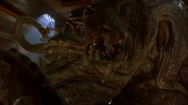 23年過去了，比《極度深寒》還精彩嚇人的怪獸片，我沒發現