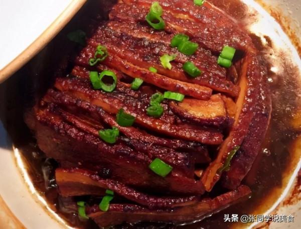 梅菜扣肉，牢記3步驟“1煮2煎3蒸”，這樣做出來色澤紅潤肥而不膩