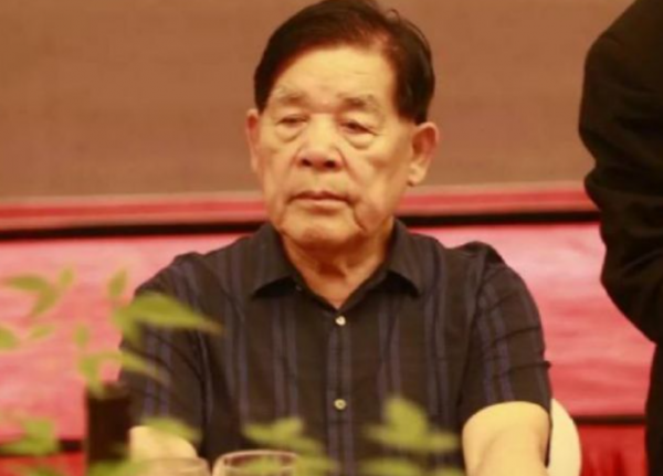 1992年福建兩個農民,盜取軍事機密檔案賣給臺灣,被捕後下場如何 1992年福建兩個農民,盜取軍事機密檔案賣給臺灣,被捕後下場如何