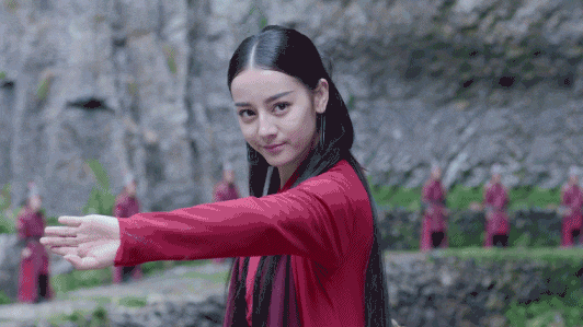 從用假馬到直接騎人、打戲無力全靠特效，流量演員拍戲錢太好掙