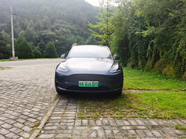 做工這麼爛的Model Y，憑什麼銷量這麼好？試駕之後發現大有驚喜