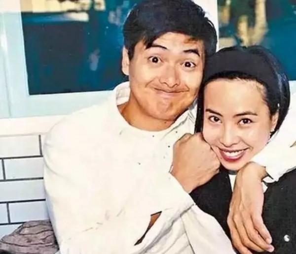 香港10對丁克明星夫妻，各有各的故事，有2男星揹著老婆有了孩子