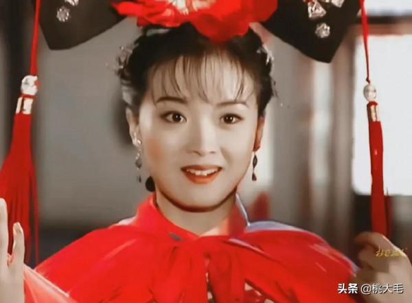 蔣勤勤王豔19年後再同框，從少女到阿姨，這就是還珠兩大美人嗎？