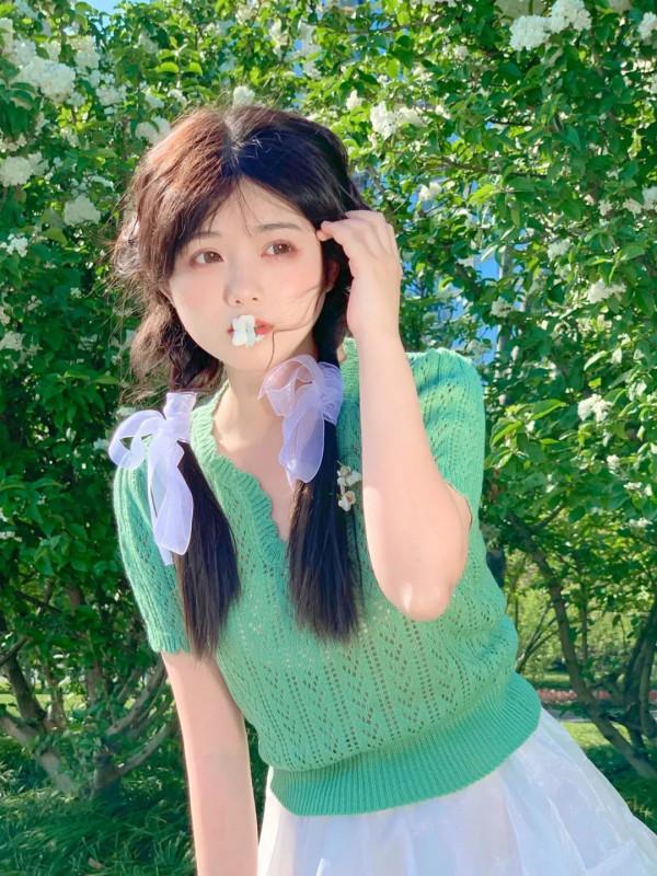 別再披頭散髮了!這幾款顯高吸睛的髮型,氣質又撩人 別再披頭散髮了!這幾款顯高吸睛的髮型,氣質又撩人