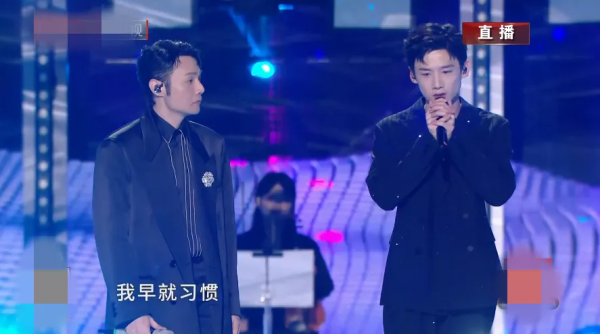 雙11晚會大翻車,周海媚邊抖邊唱,蔡徐坤難聽,吳宣儀別眨眼了 雙11晚會大翻車,周海媚邊抖邊唱,蔡徐坤難聽,吳宣儀別眨眼了