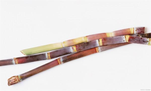 腸胃不好，4種水果，再饞也要管住嘴！常吃3物，胃或許慢慢變好