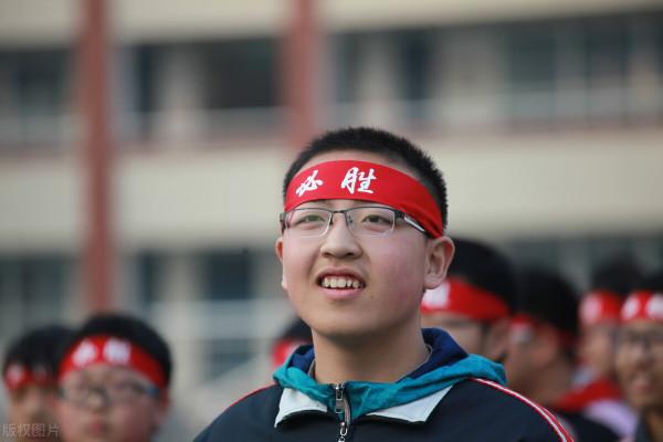 叫停高中校外學科培訓，能減輕高中生的學科壓力嗎？