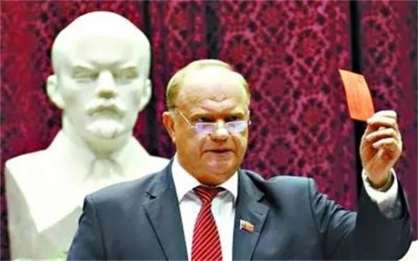 普京曾問久加諾夫一個問題：您的辦公室裡為什麼沒掛列寧像？