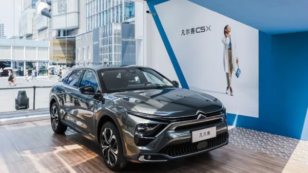 10月轎車完整榜單:紅旗H5越賣越好,凡爾賽僅售千輛 10月轎車完整榜單:紅旗H5越賣越好,凡爾賽僅售千輛