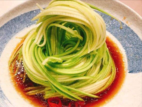 過年時，學會這4道解膩冷盤，吃多少大魚大肉都不膩，你不學嗎