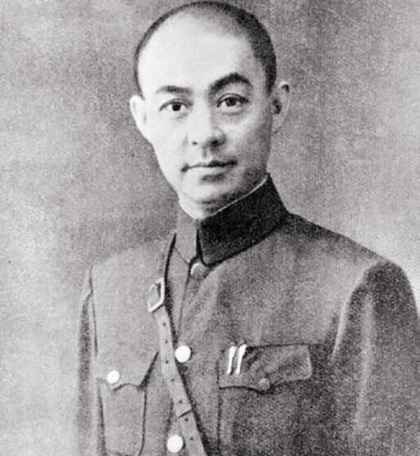 少女遭官兵糟蹋,將軍下令所有人脫褲子,查到真兇後揮淚下令:殺 少女遭官兵糟蹋,將軍下令所有人脫褲子,查到真兇後揮淚下令:殺