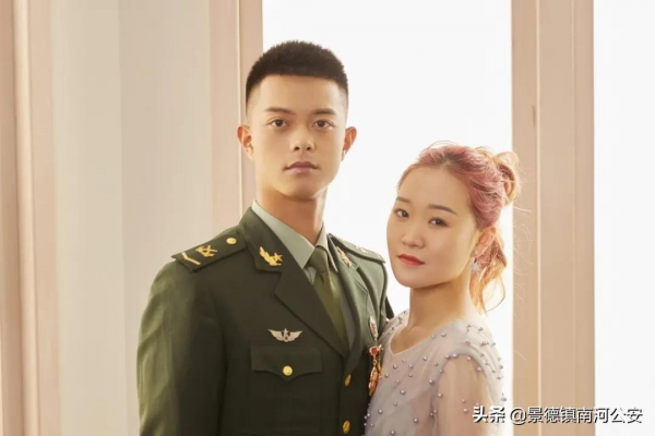 軍戀|兵哥和舞蹈老師,這一對有被帥到 軍戀|兵哥和舞蹈老師,這一對有被帥到