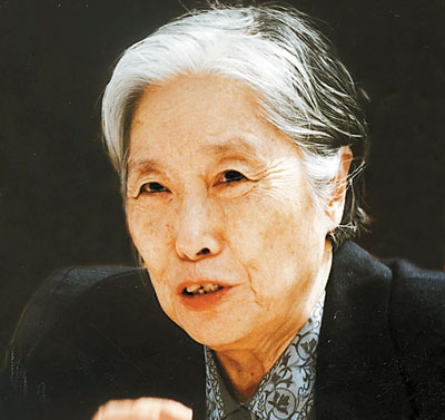 1963年,劉少奇夫人王光美畫像,在印尼街頭被爭相傳閱,究竟為何 1963年,劉少奇夫人王光美畫像,在印尼街頭被爭相傳閱,究竟為何