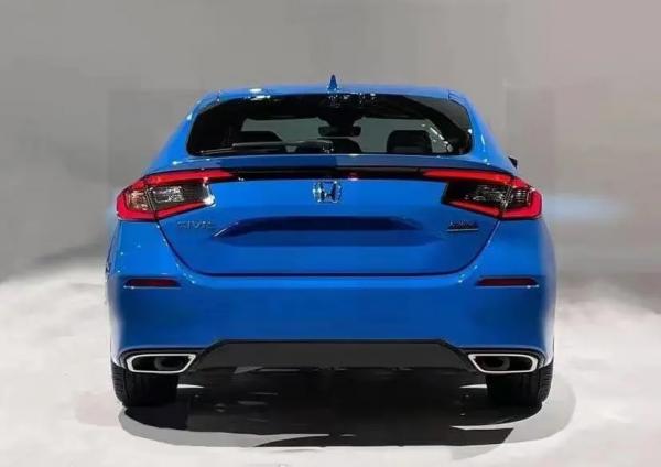 比三廂版更帥,思域HATCHBACK專利圖曝光!後排空間是唯一痛點? 比三廂版更帥,思域HATCHBACK專利圖曝光!後排空間是唯一痛點?