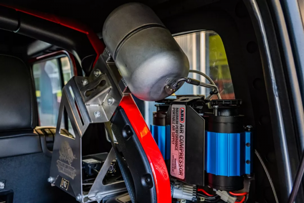 全能型選手——牧馬人JL改裝