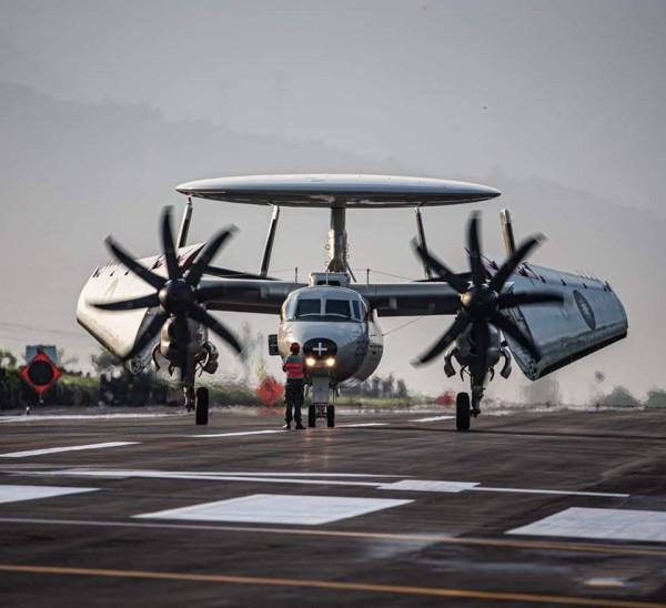 是狼狽逃竄?還是以身試法?歐洲衛星鎖定美航母,地點十分敏感 是狼狽逃竄?還是以身試法?歐洲衛星鎖定美航母,地點十分敏感