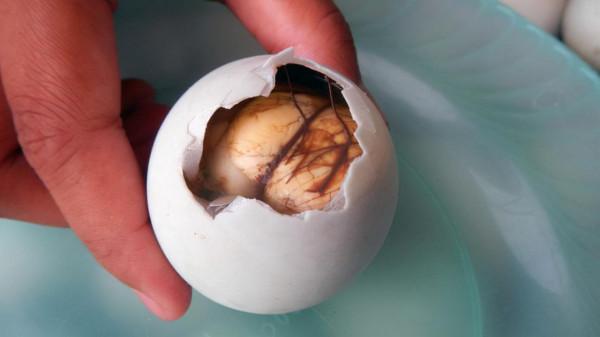 最奇葩的食物,如果這幾種食物不吃就要餓死,你選擇哪個? 最奇葩的食物,如果這幾種食物不吃就要餓死,你選擇哪個?