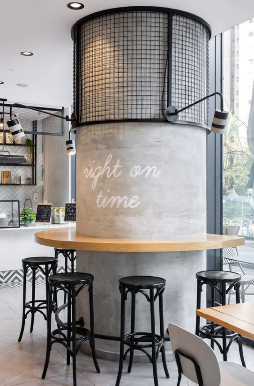 若條件不允許就別硬擠餐桌,做成這樣省地又實用,舒適性同樣不差 若條件不允許就別硬擠餐桌,做成這樣省地又實用,舒適性同樣不差