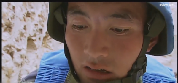 900斤炸彈落到平民區,當地警察不敢拆,中國軍人只用4天徹底拆除 900斤炸彈落到平民區,當地警察不敢拆,中國軍人只用4天徹底拆除