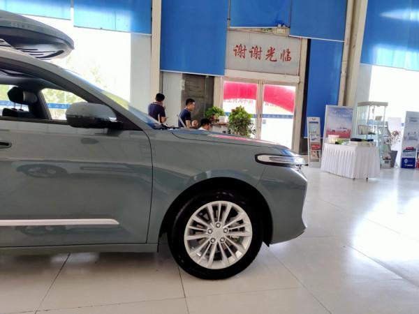 到店實拍寶駿Valli 空間不小配置不低 到店實拍寶駿Valli 空間不小配置不低